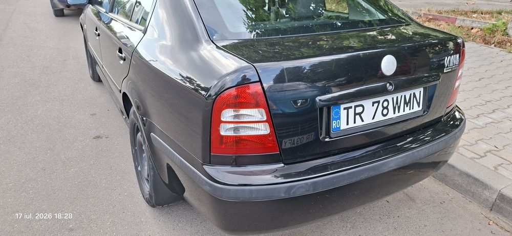Skoda Tour  1.6 benzină