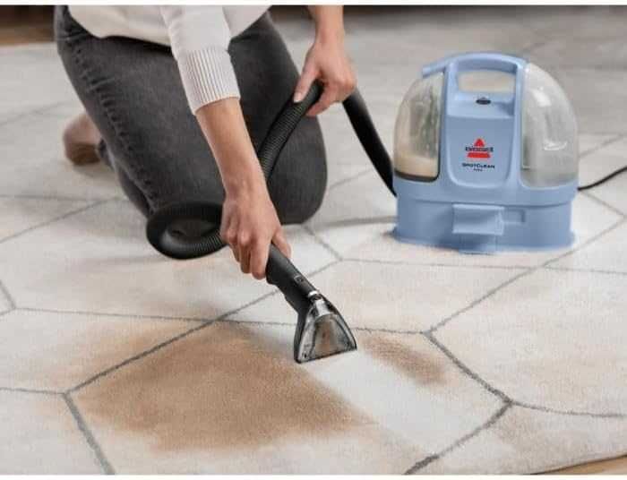 BISSELL SpotClean 4103N перяща прахосмукачка за почистване на тапицерии, килими, идеално за бързо почистване, мобилна, за мокро почистване