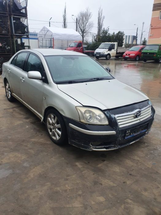 Toyota AVENSIS AN 2005 cod motor 1CD-FTV Dezmembrez/Dezmembram
