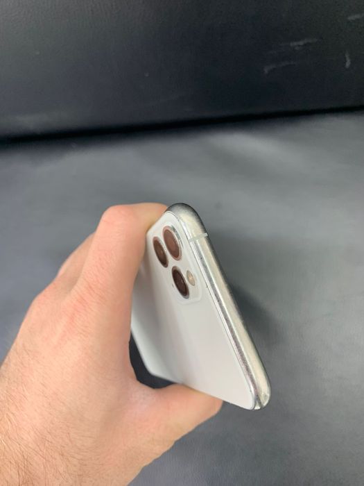 Айфон 11 про в отличном состоянии