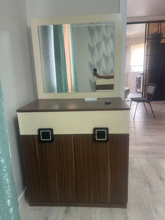 Продаю спальный гарнитур