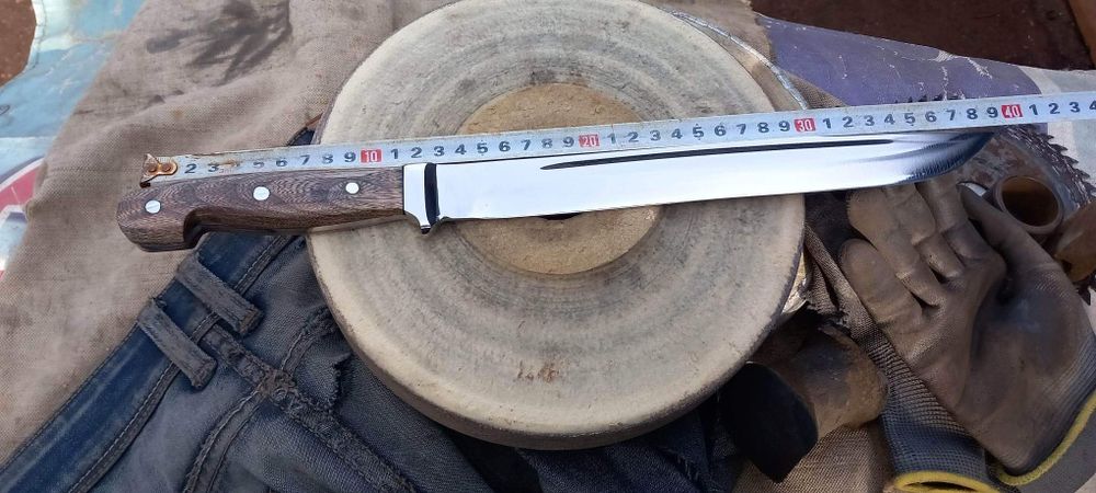 Ръчно кован нож от стомана 67f