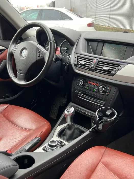Vand BMW X1 2.0D XDrive 2013 inmatriculata RO piele impecabila urgent