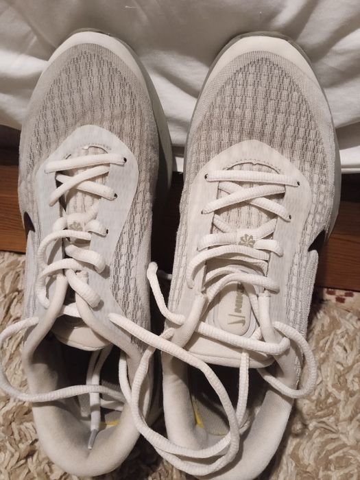 Кроссовки Nike  Comfi ride