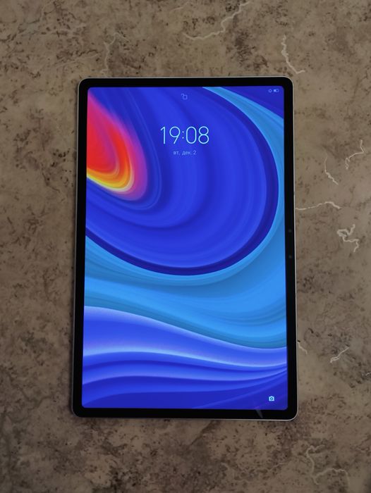 Продам планшет Lenovo j-716f