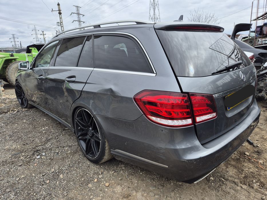 Dezmembram Mercedes E Klass W212 Break 2015 2.2cdi OM651924