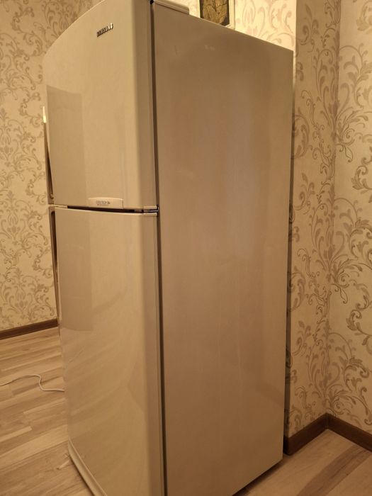 Продам холодильник Самсунг в рабочем состоянии.