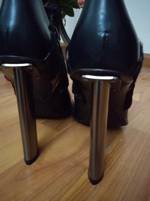 Кожаная обувь 37 на узкую ножку Италия ,новые!