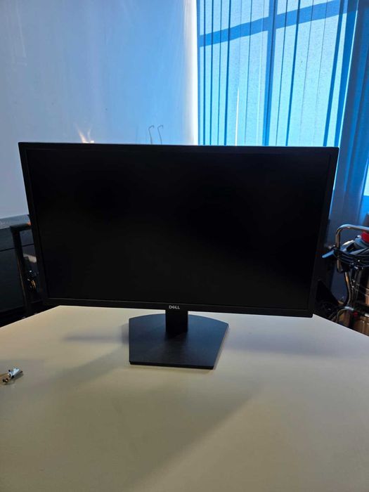 Monitoare Dell - De vanzare - Diverse modele 18pcs - Secound Hand