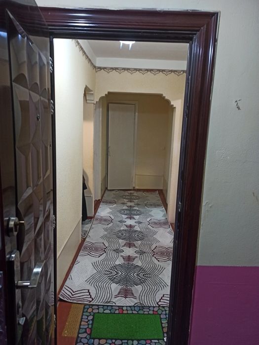 3-хонали критида турон банк олдида