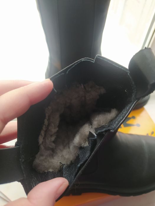 Продам сапоги чисто кожа размер 39