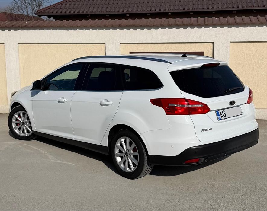 Ford focus 2016 euro 6 titanium    propietar