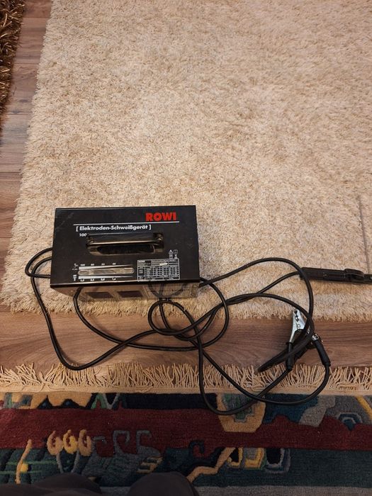 Vand aparat de sudură cu electrozi