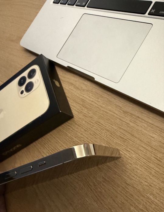 Vand sau schimb Iphone 13 pro max gold 256 gb