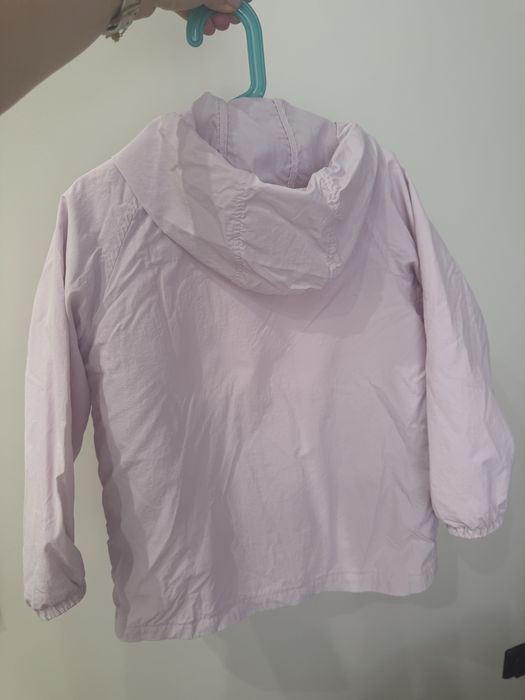 Продам куртку с толстовкой для девочки sela