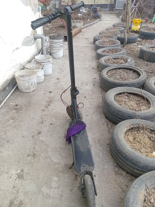 Продам НЕрабочий электросамокат