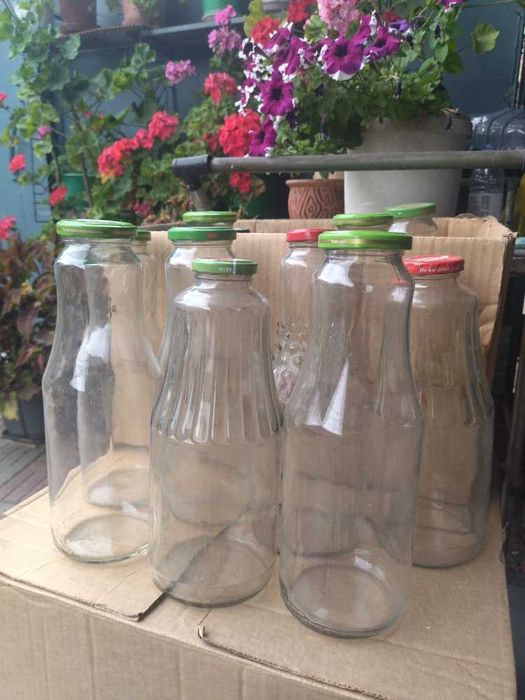 Бутылки литровые