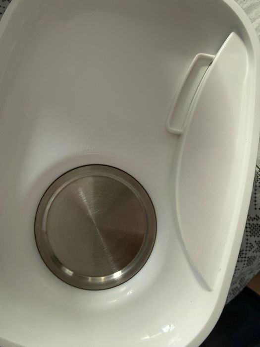 Стерилизатор за шишета