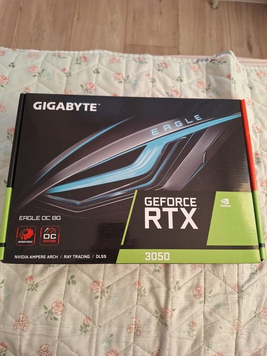 Продам Gigabyte RTX 3050 8gb