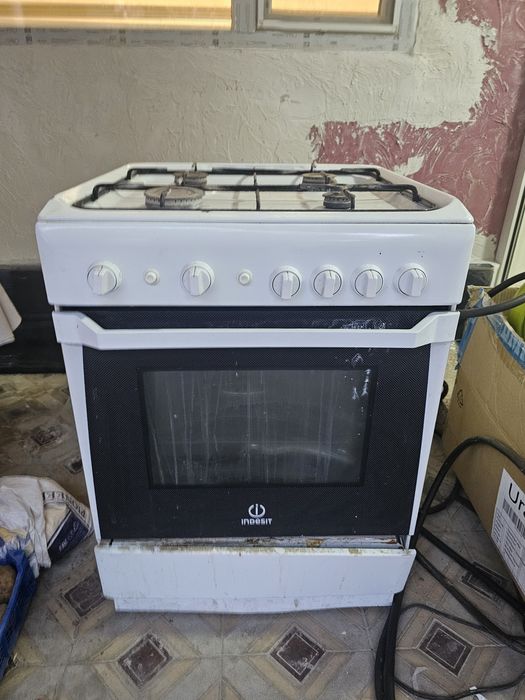 Газовая плита indesit