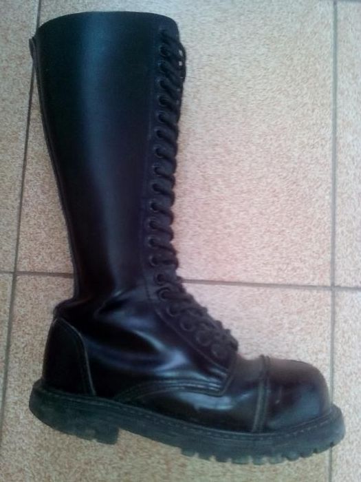 Ботуши с платформа, телешси бокс №37