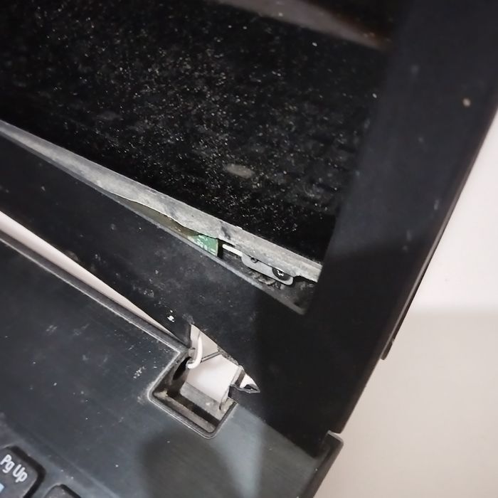 Продам ультрабук acer на запчасти