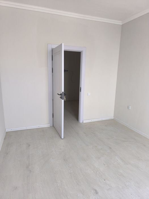 Yangi kvartira sotiladi