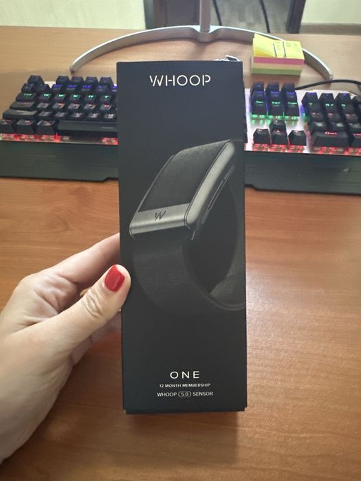 Фитнес браслет WHOOP ONE 5.0