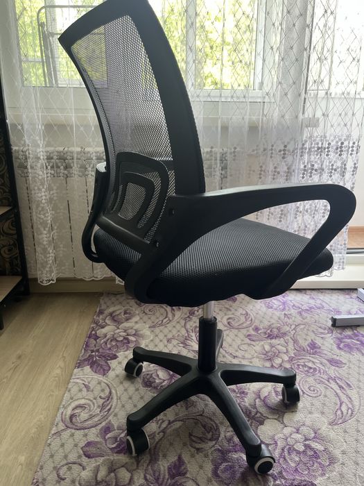 Продам офисное кресло