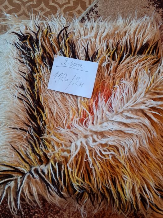 Два броя китеници за ъглови дивани цветни