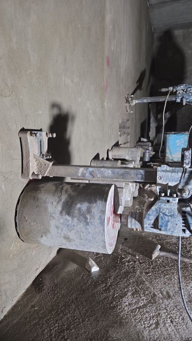 Алмазное бурение стен. Отверстие в стене