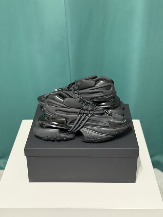 Balmain Unicorn Black