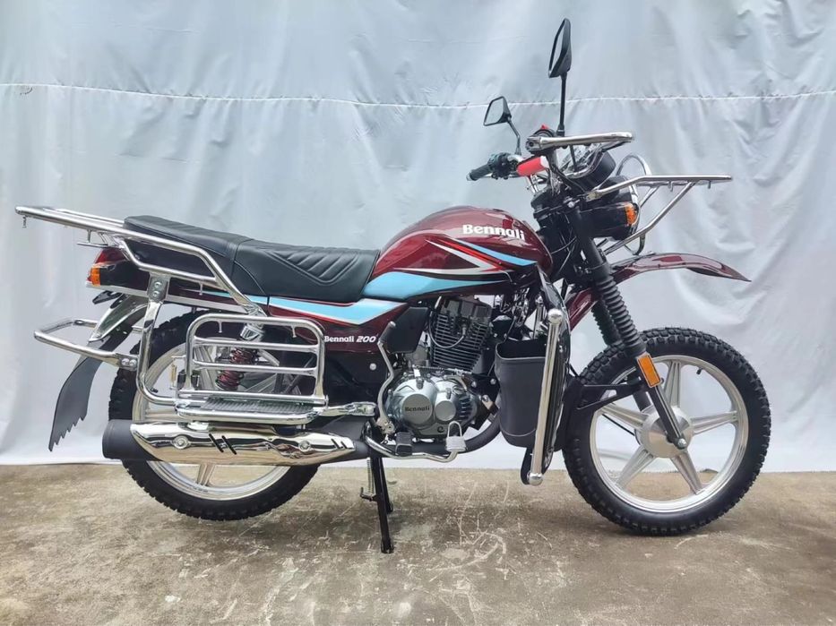 Анжеликаның сиськи мен кискасы