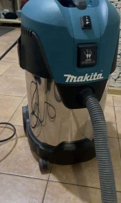 Пылесос makita vs3011L