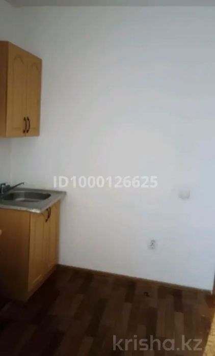 Продам 1 ком квартиру район Береке