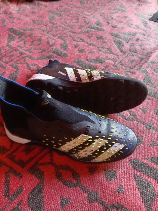 Сороконожки addidas predator