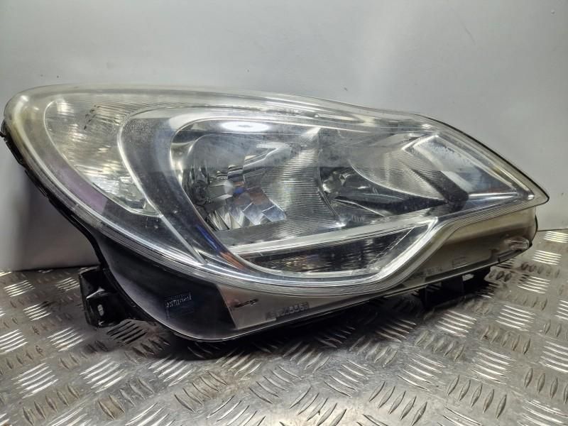 Far dreapta halogen Opel Corsa D facelift