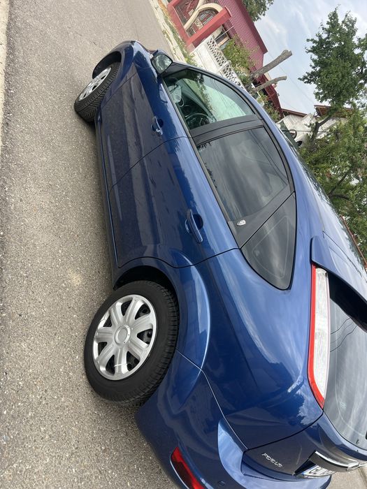 Vand Ford Focus Ghia flexifuel 1.8 benzina 2008
