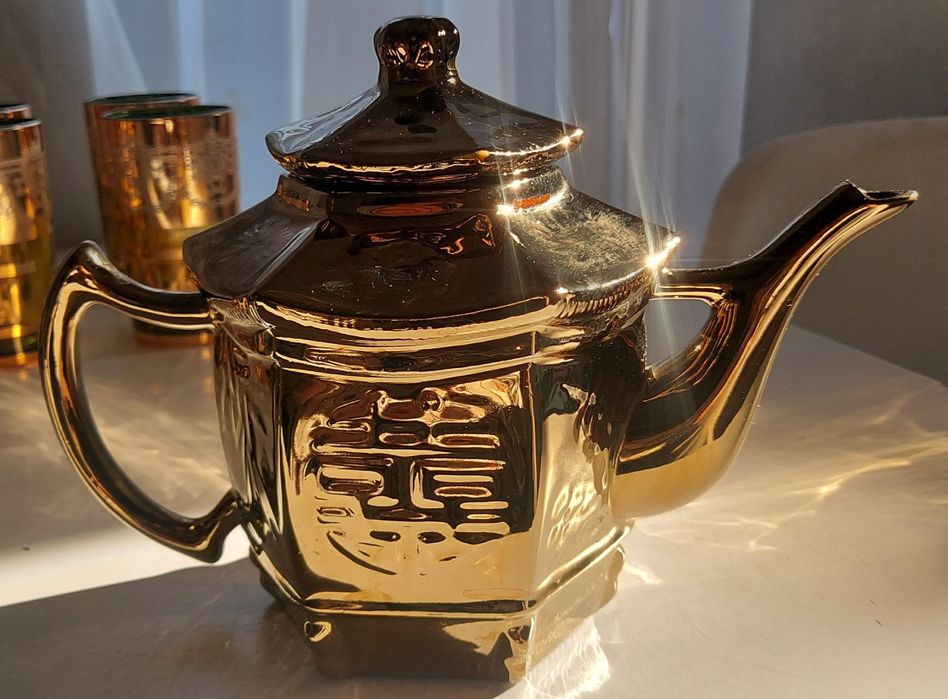 Чайники продам..