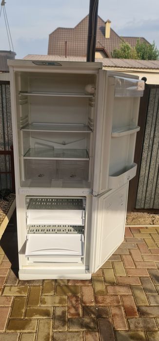 Продам холодильник