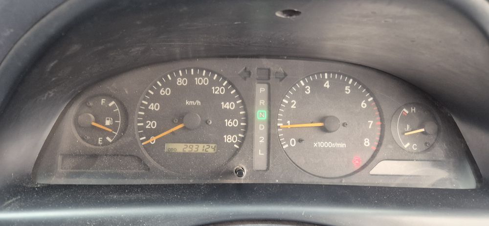 Продам машину Toyota Ipsum 1996