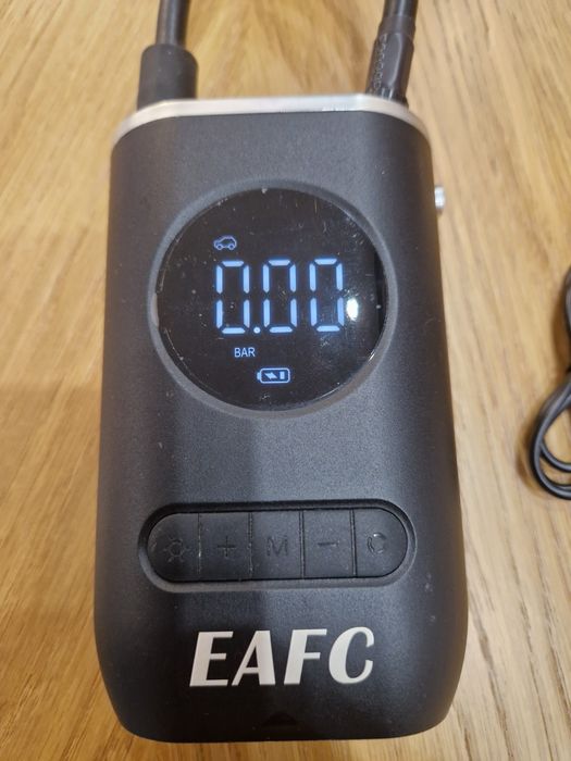 Акумулаторен цифров компресор