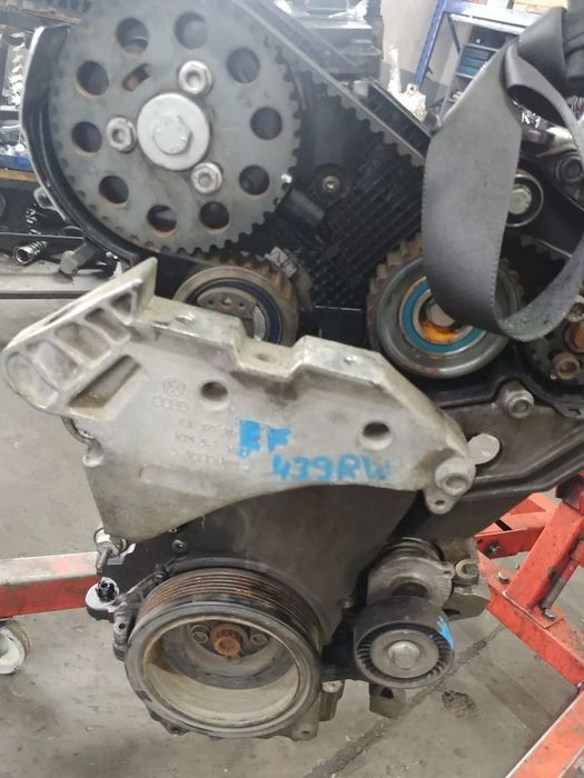 motor 1.6 tdi cay  vw caddy audi a1 8x a3 8p vw golf 6 polo 6r skoda octavia 2 seat leon