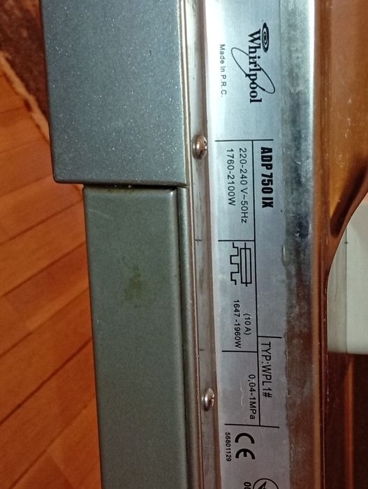 Vând mașină spălat vase Whirlpool cu 8 programe