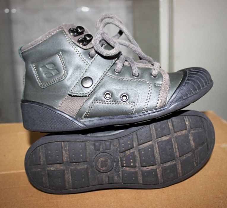 Спортивные ботинки для мальчика размер 32