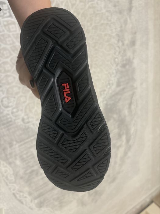 Fila кроссовки, оригинал. Новые 35 размер