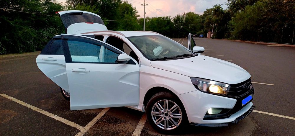 Продам автомашины Лада веста СВ