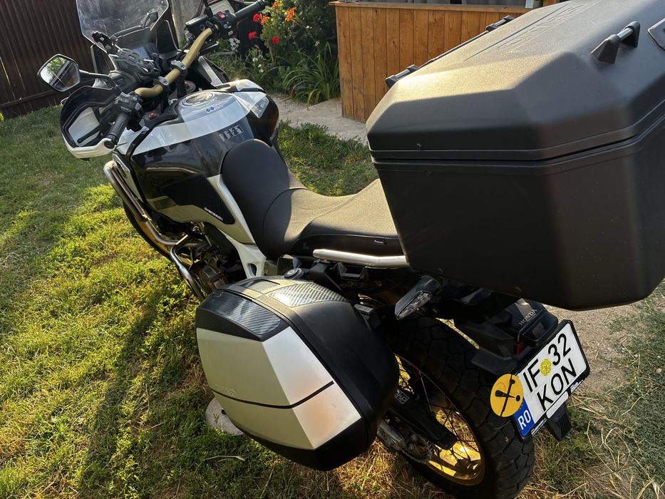 Honda Africa Twin Adventure Sports DCT