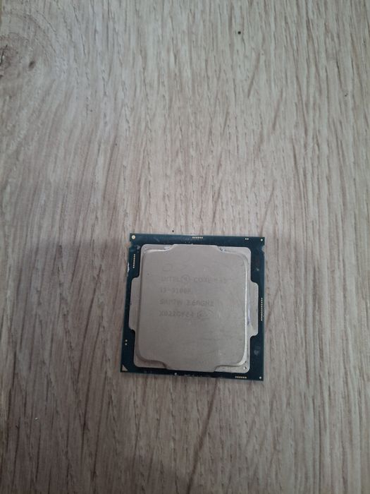 Intel core i3 9100f рабочий  термо паста в комплекте
