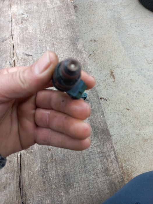 Бензинови дюзи за volkswagen. Aydi